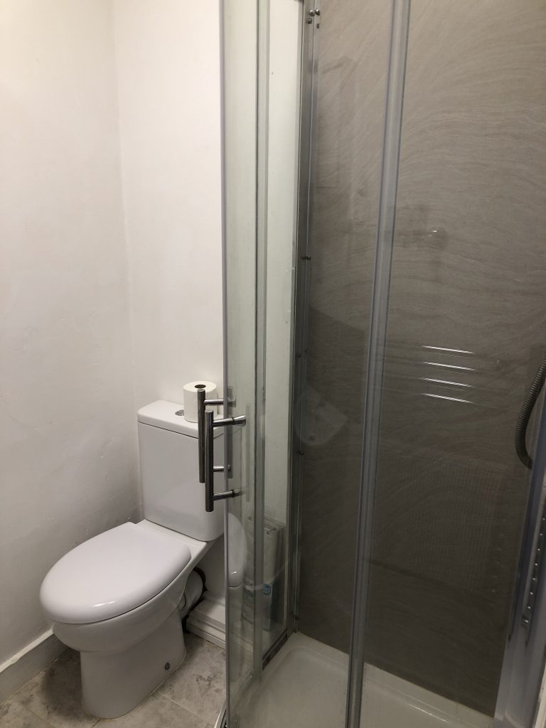Doe Room Shower
